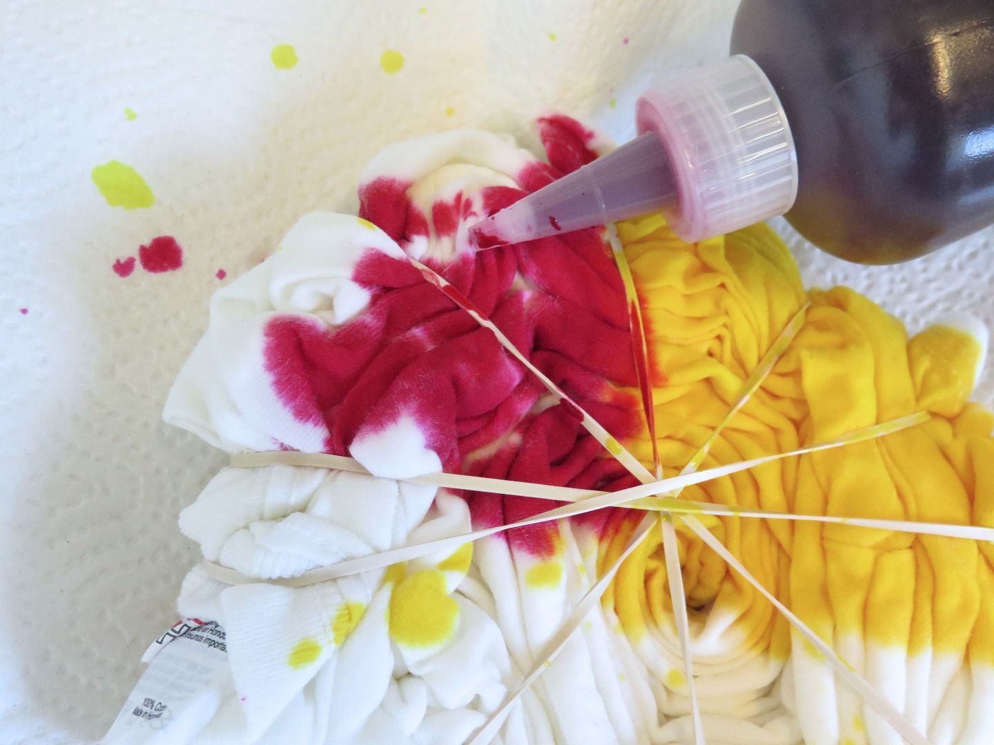 How to Tie Dye an Old White Shirt 14 Steps (with Pictures) Instructables