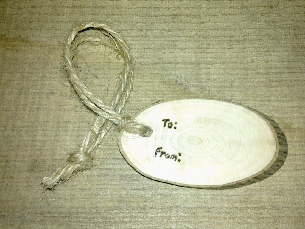 How I make Rustic Wooden Gift Tags...