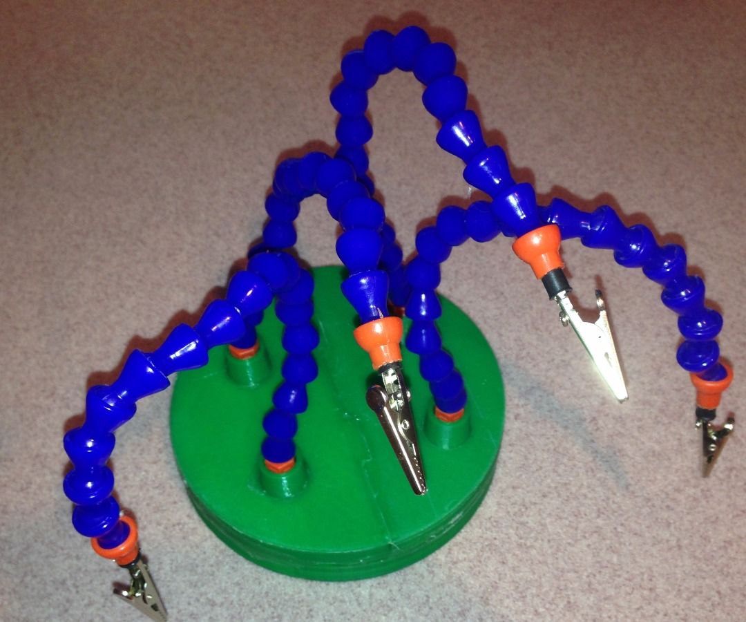 Helping Hands Soldering Tool