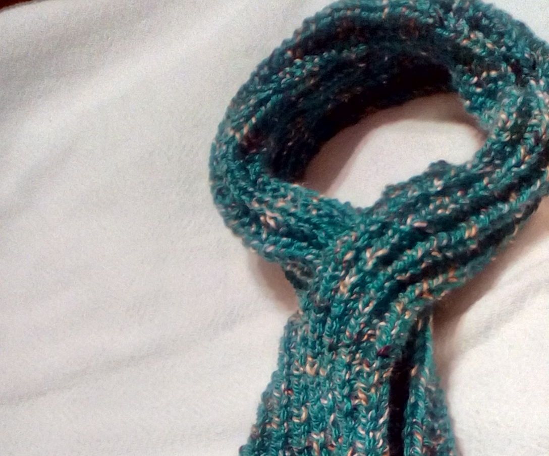 Key Hole Scarf With Bauble Edge