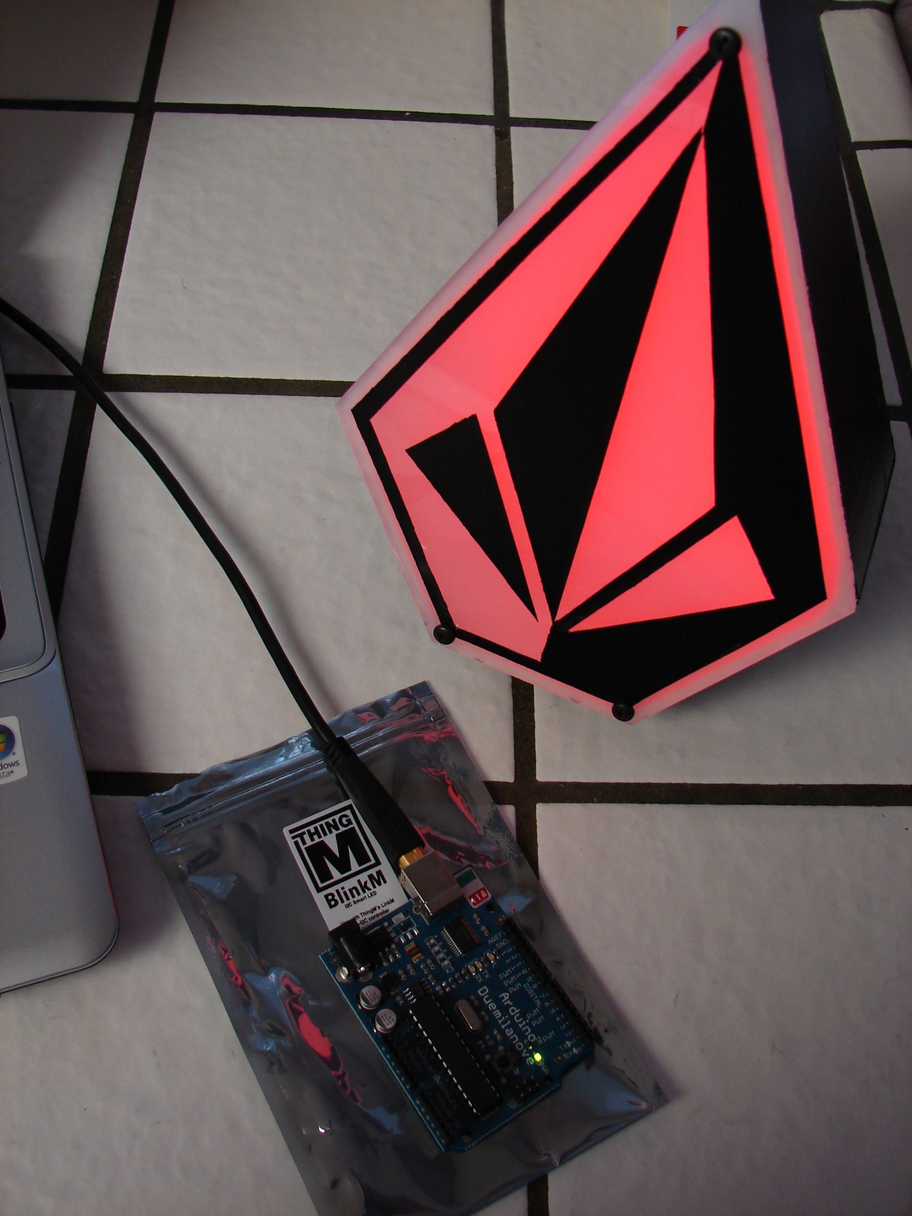 RGB Desktop Light Box 6 Steps Instructables