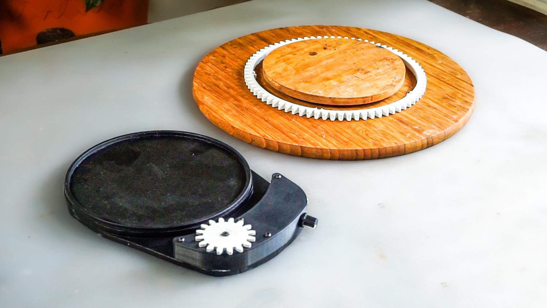 How to Make a Motorized Lazy Susan With a Secret 9 Steps (with
