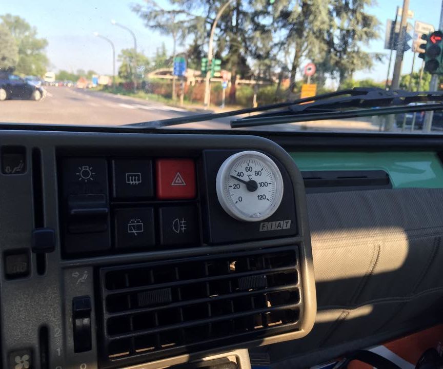 Install a Thermometer in an Old Car [UPDATED]