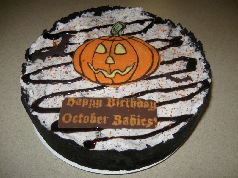 Jack-O-Lantern Ice Cream Cake