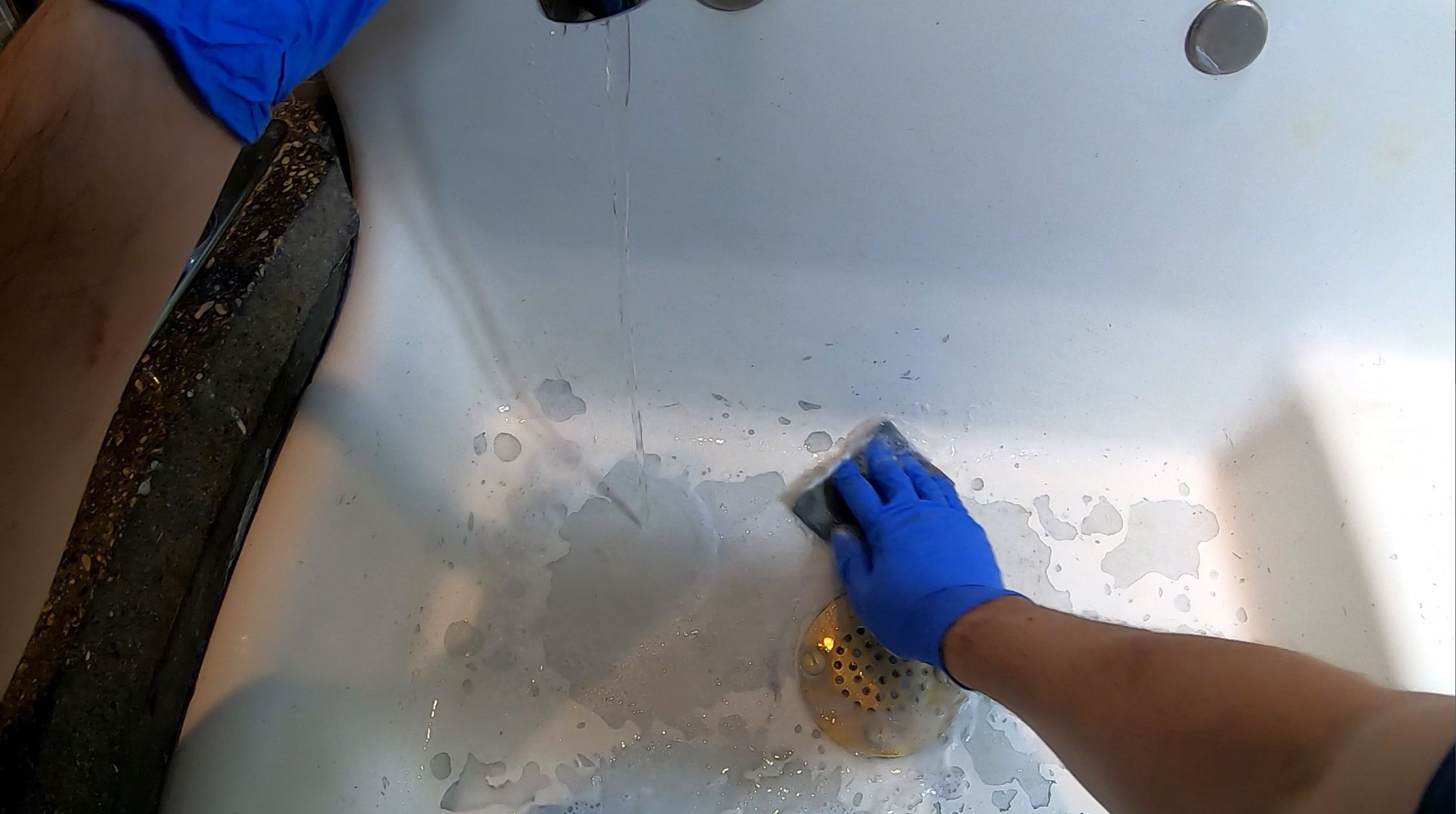 Refinishing an Antique Porcelain Sink 3 Steps (with Pictures