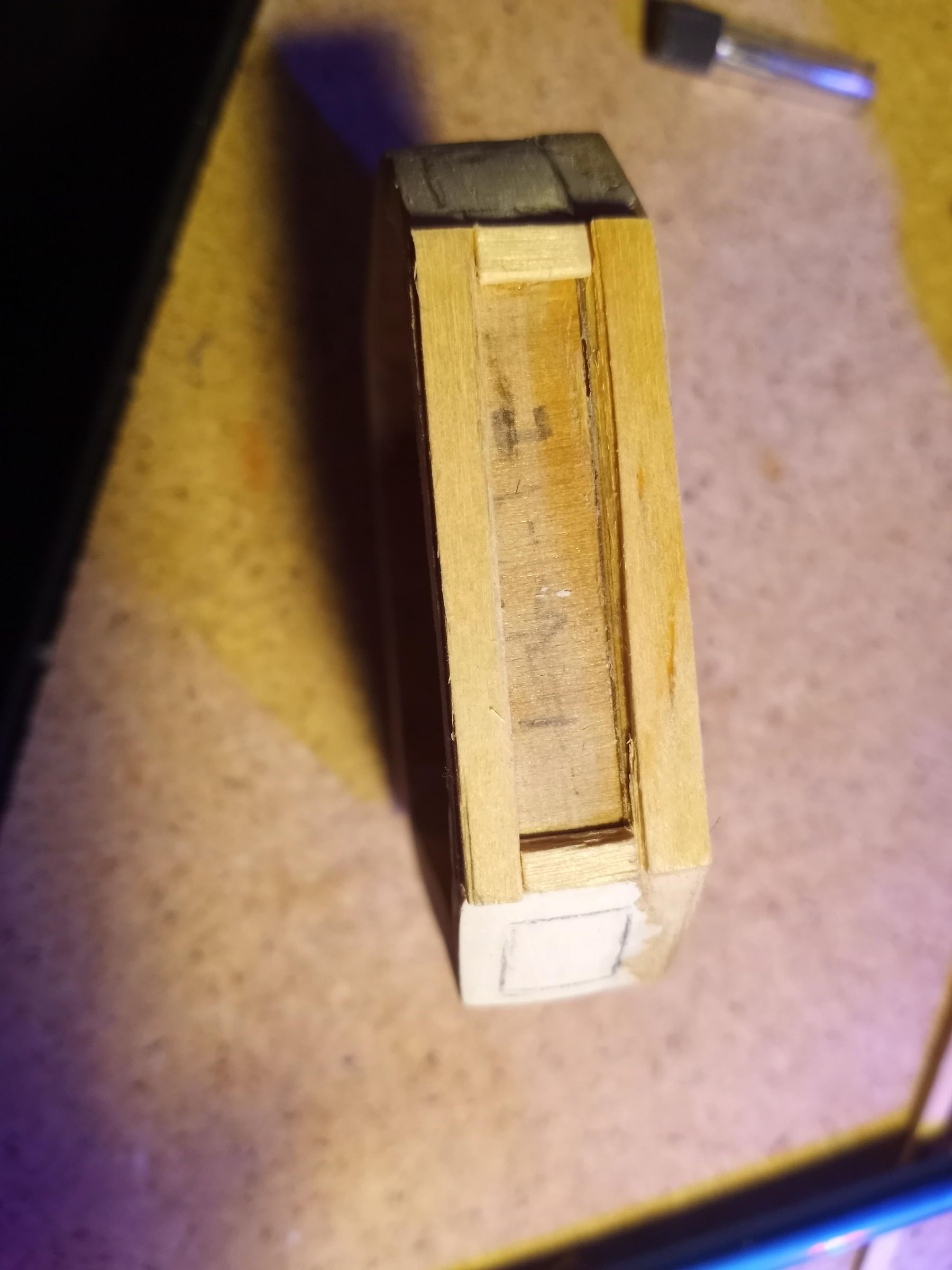 The Compass That Doesn't Point North 10 Steps (with Pictures