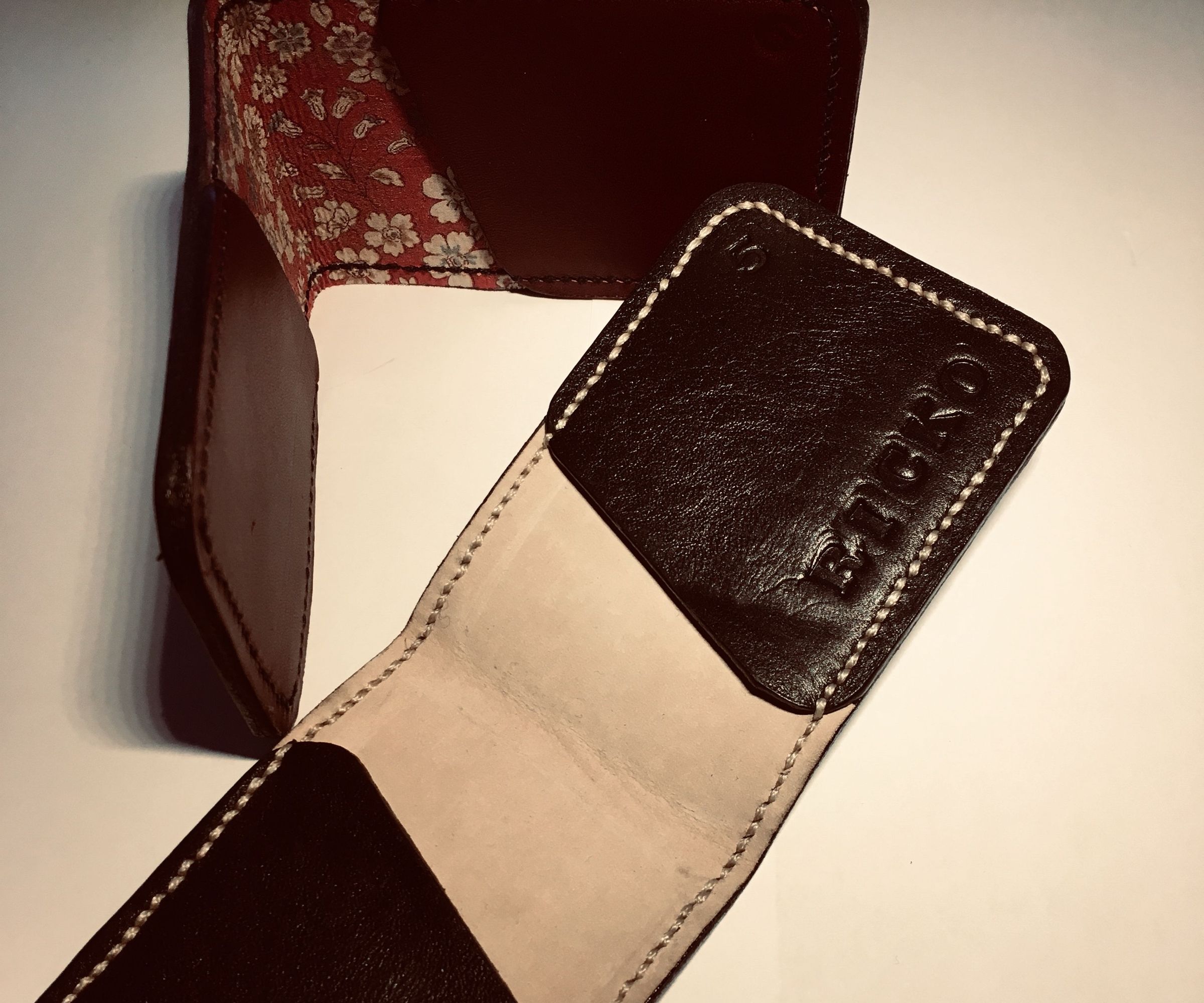 Simple DIY Cards Holder