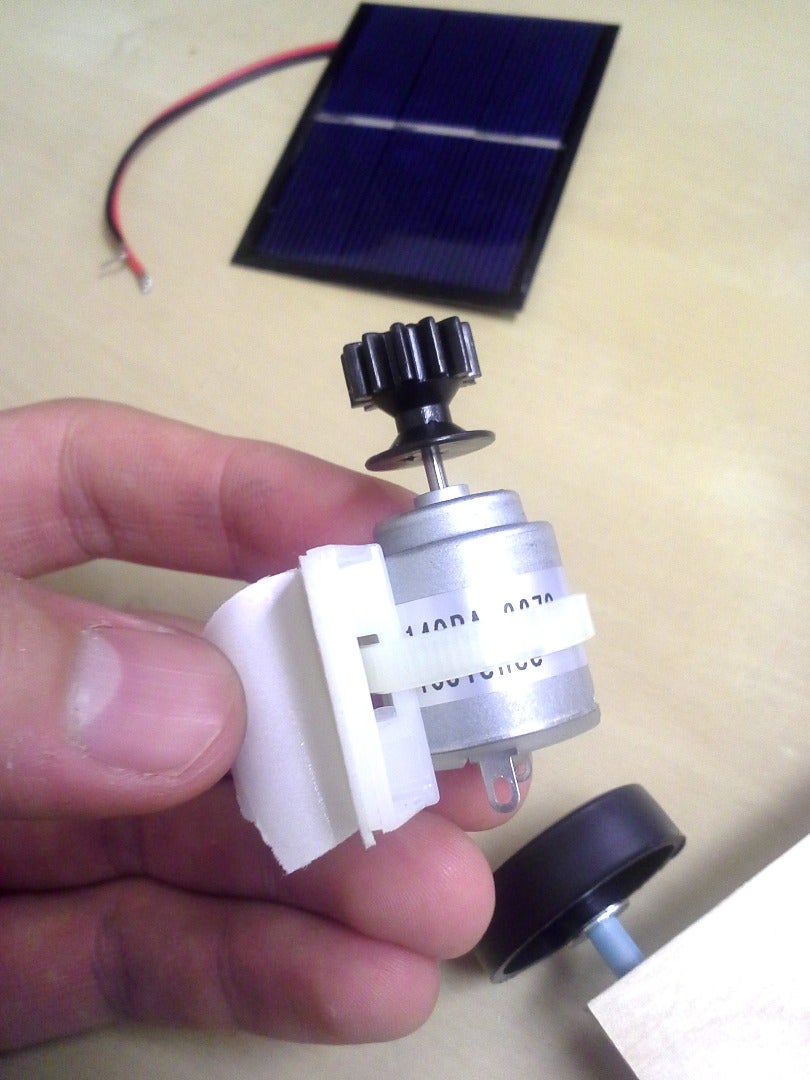 Position and Placing Motor & Gear