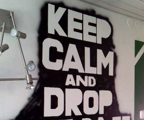 DIY Epic Wall Signs