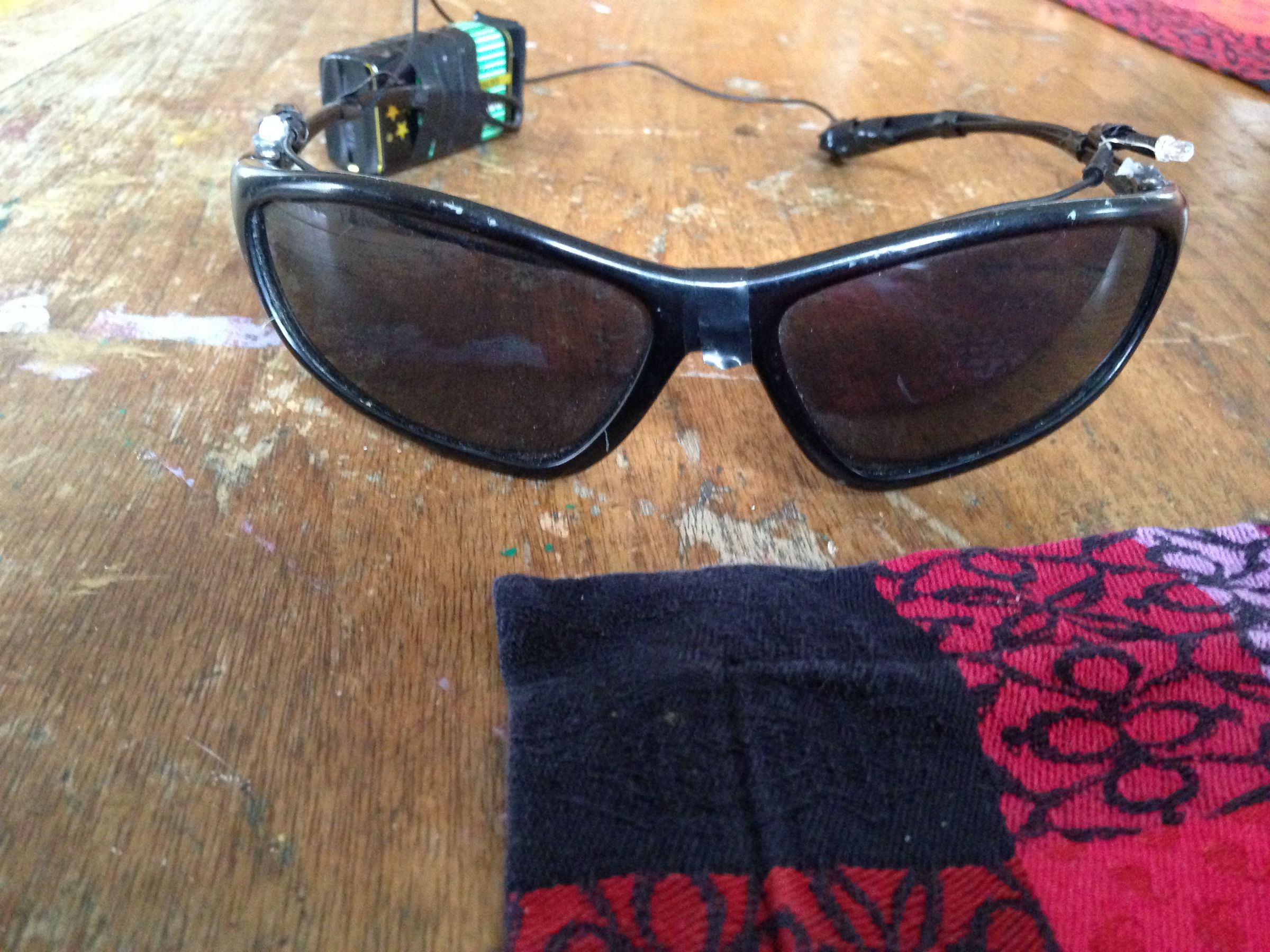 DIY LED Sunglasses 4 Steps Instructables