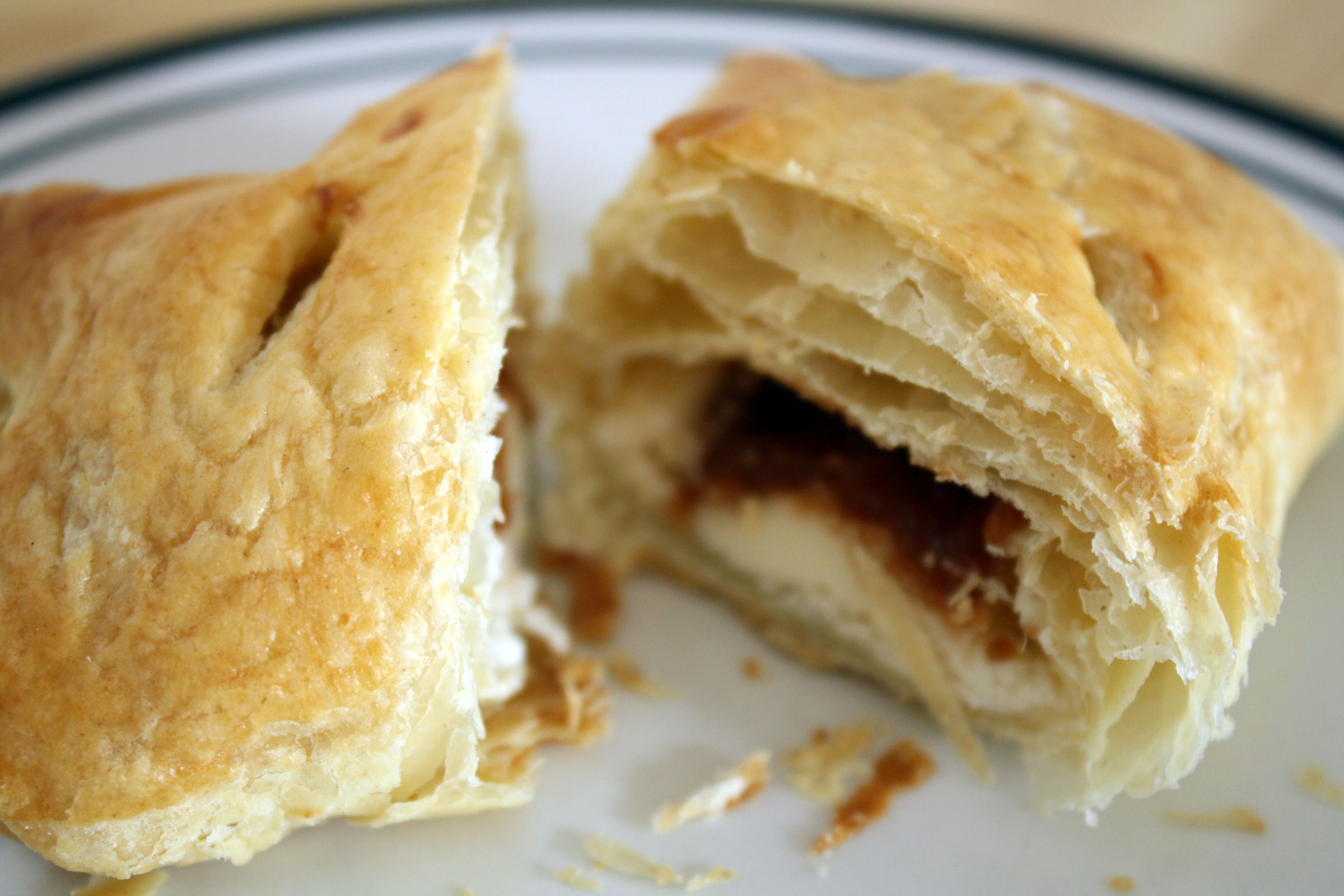 Pastelitos De Guayaba (Guava Pastries)