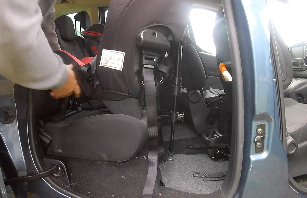 Axkid sales minikid installation