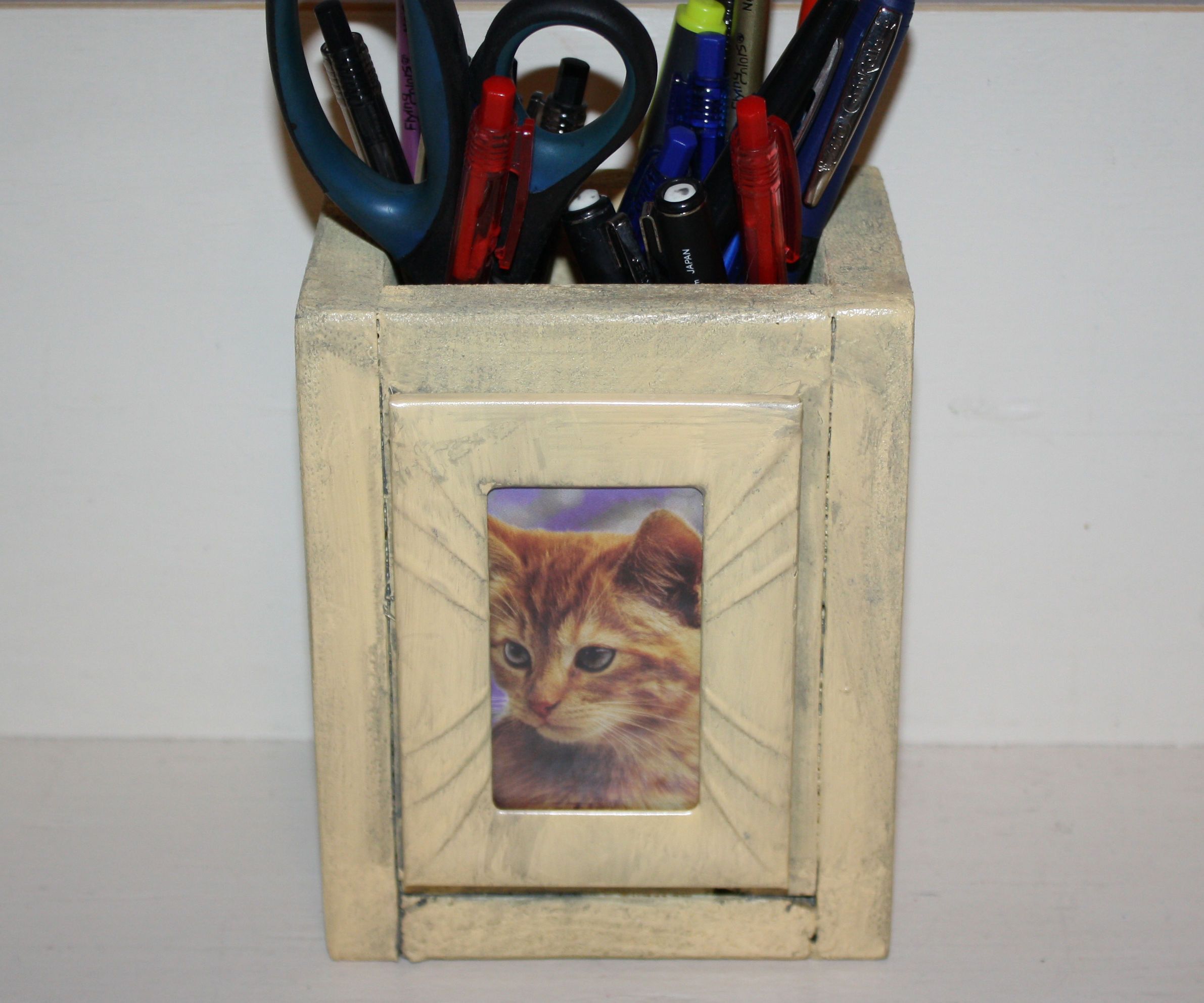 Pallet Photo Pencil Holder