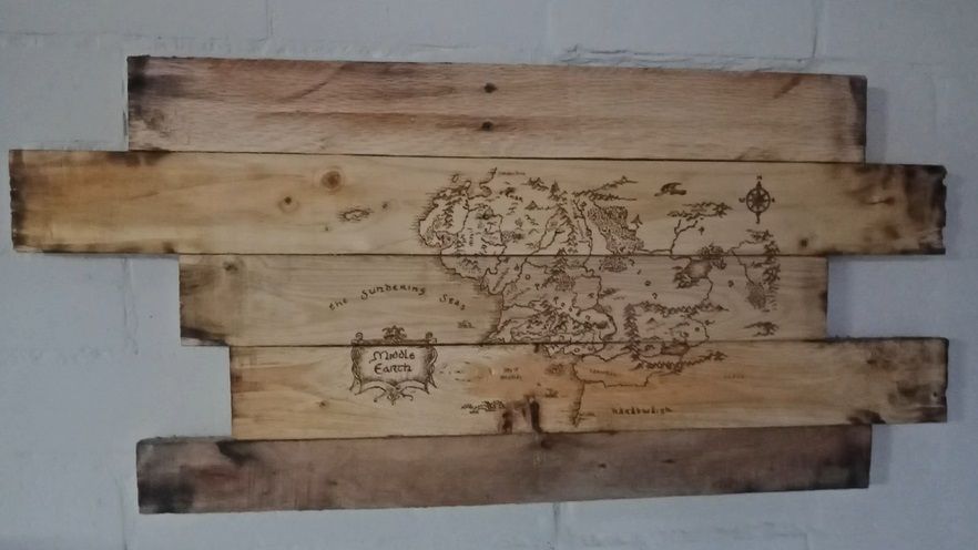 Wood Burned Middle Earth Map on Pallet Wood : 6 Steps (with Pictures) -  Instructables