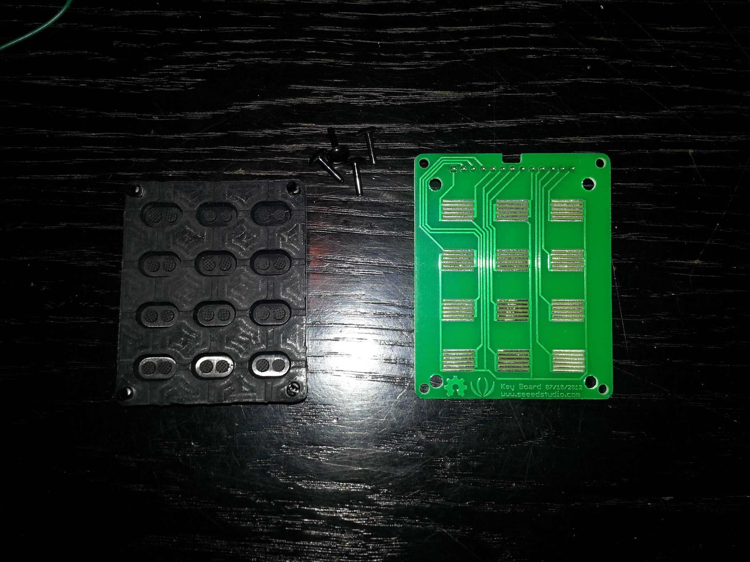 12 Key Common Terminal Keypad : 3 Steps - Instructables