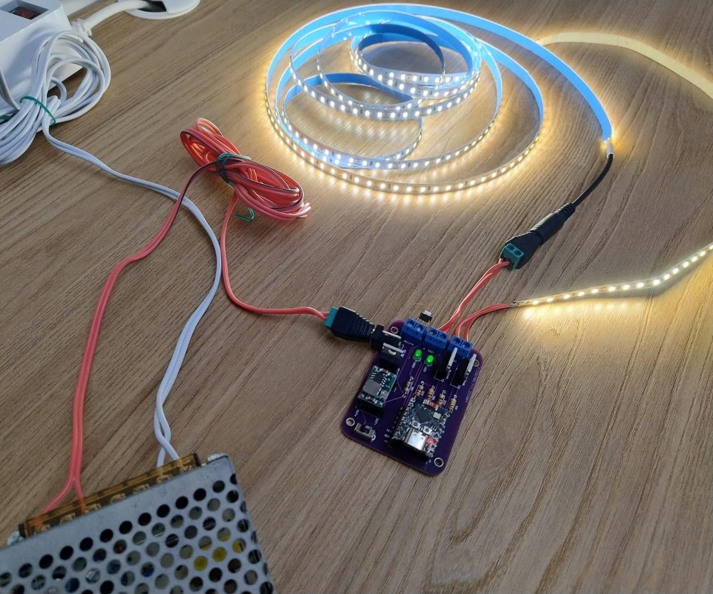 ESP32-C3 Dual LED Controller
