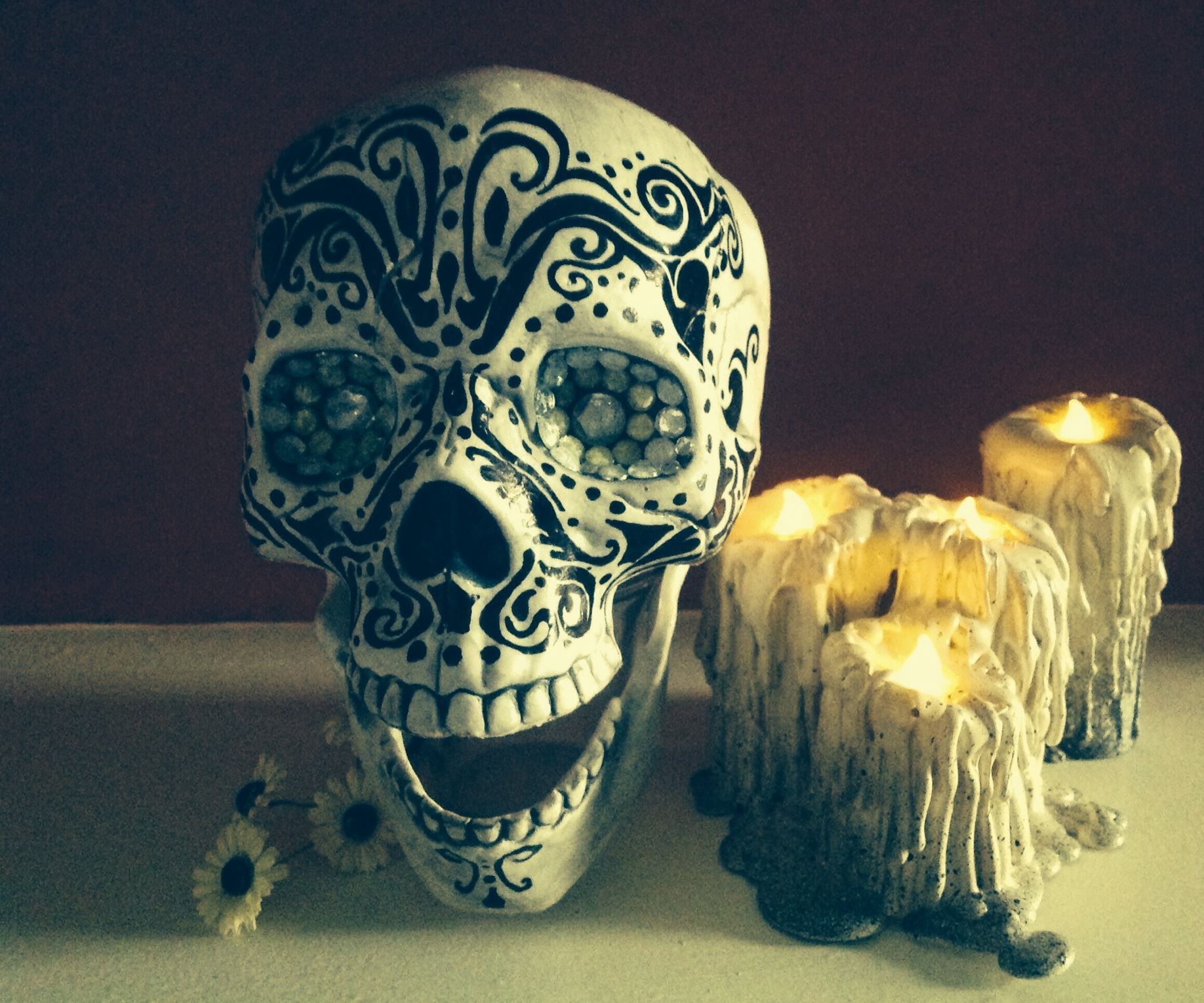 Grungy Halloween Hot Glue Drip Candles