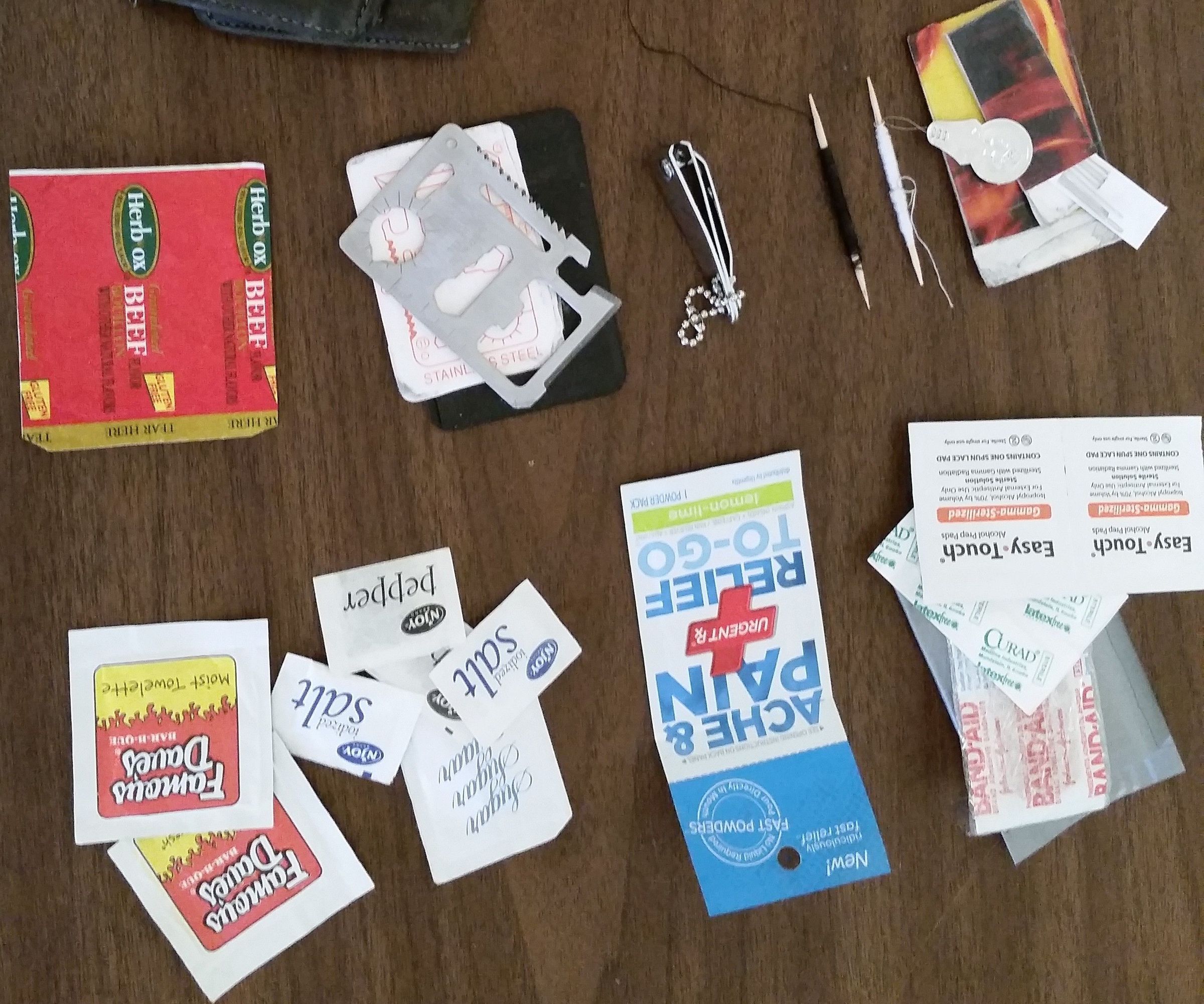 Micro Survival Wallet Kit