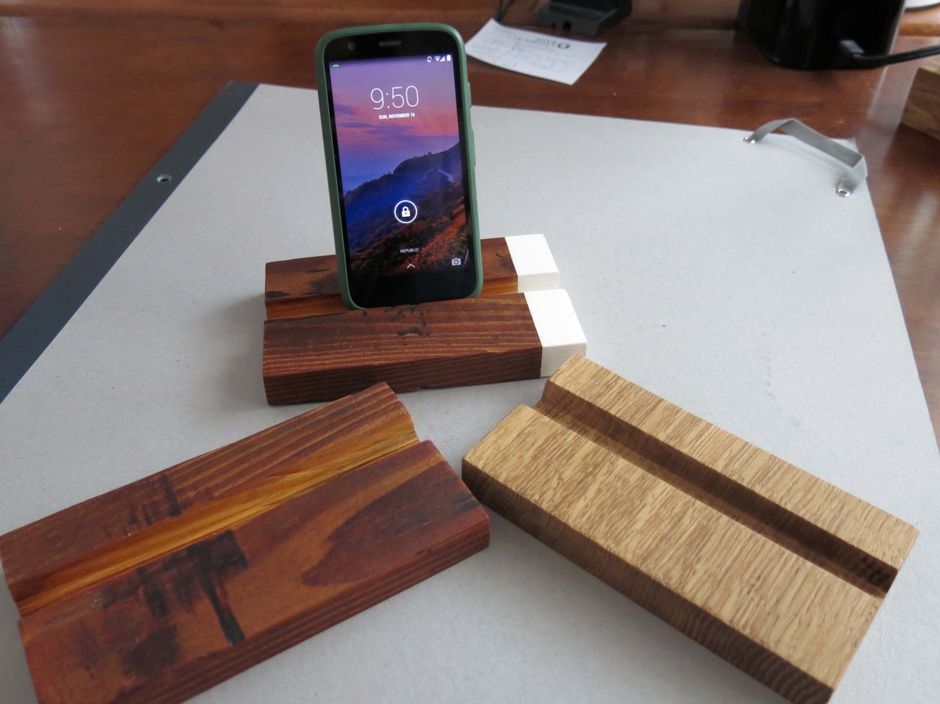 DIY Wooden Phone Stand