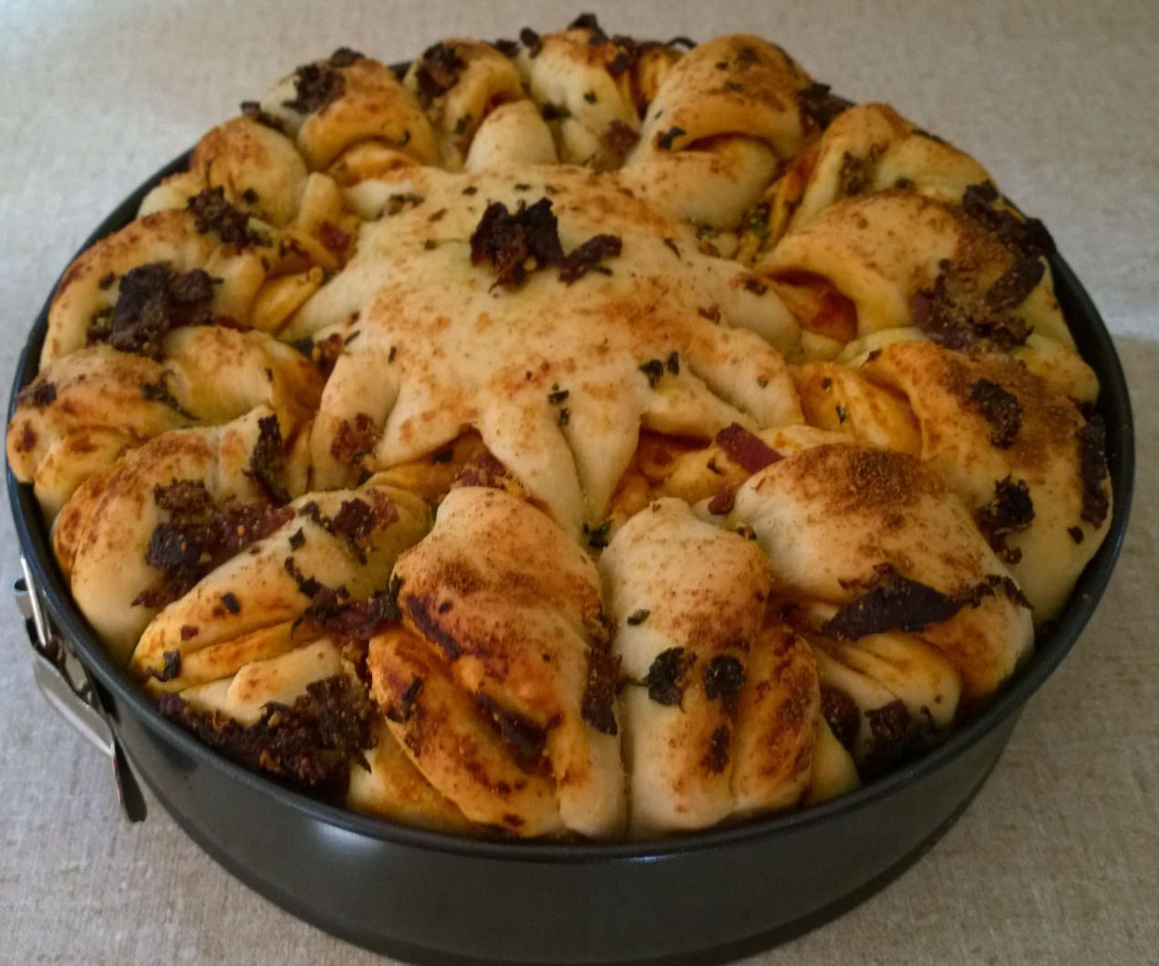 Chilli and Garlic Snowflake Bread
