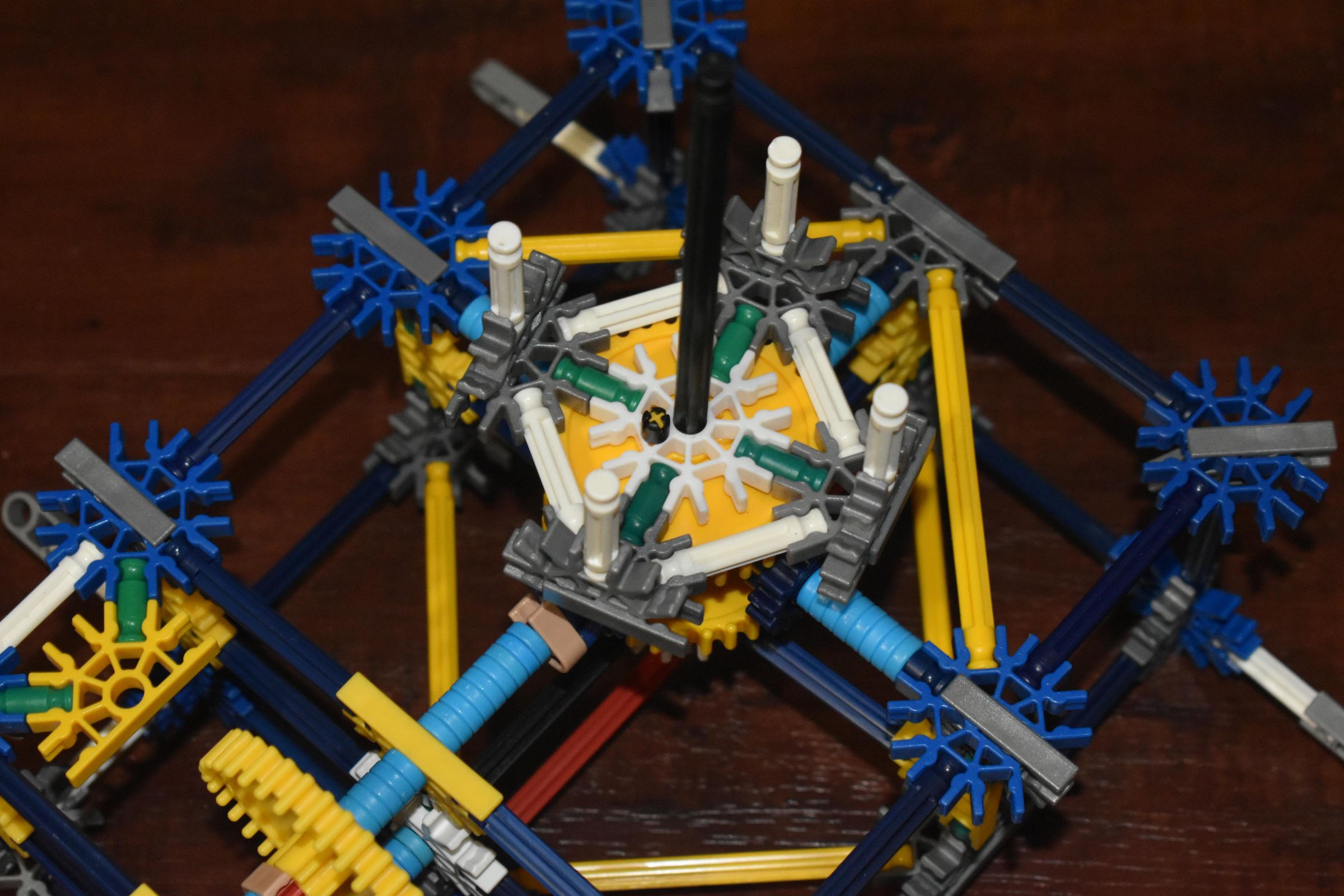 K'nex Octopus Fair / Carnival Ride Knex W/ Set Up & Disassembly Process ...