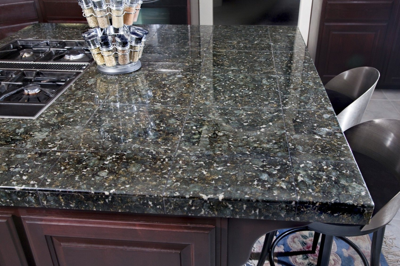 Cutting Large Stone and Porcellain Tiles