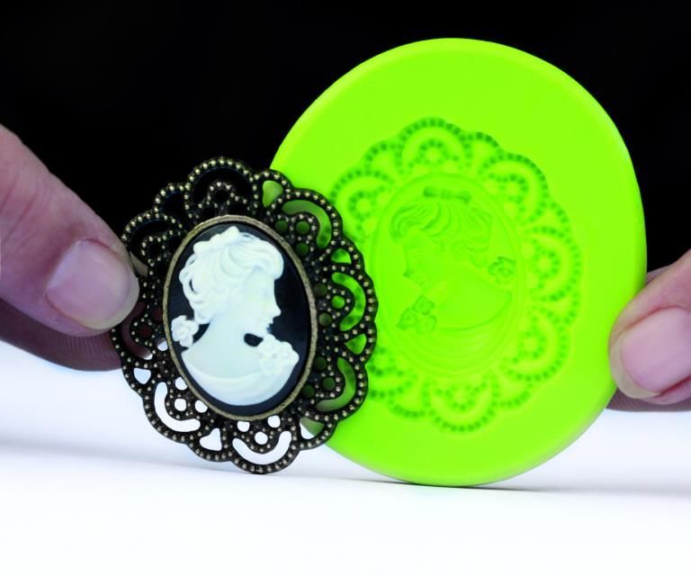 How to Make a Silicone Mold - Sillicreations