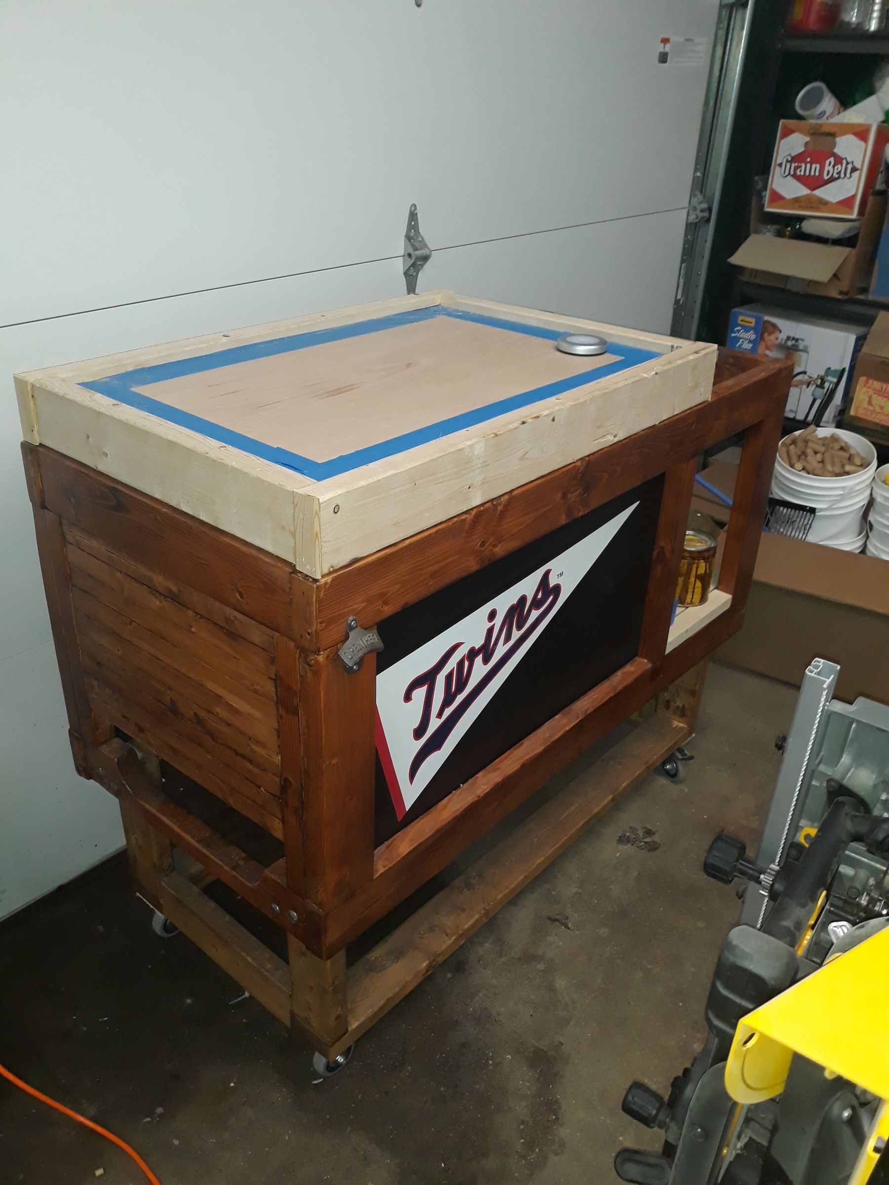 Building a Cooler Bar From Broken Kegerator 13 Steps (with Pictures