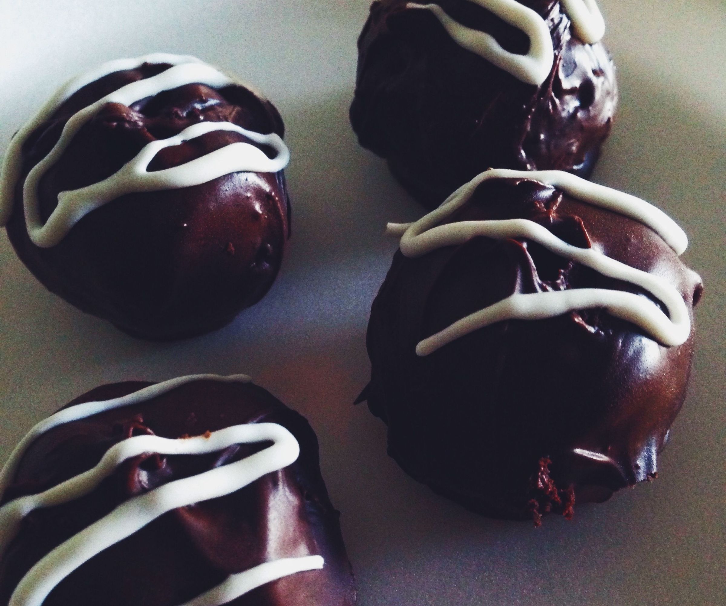 How to Make Cake Balls