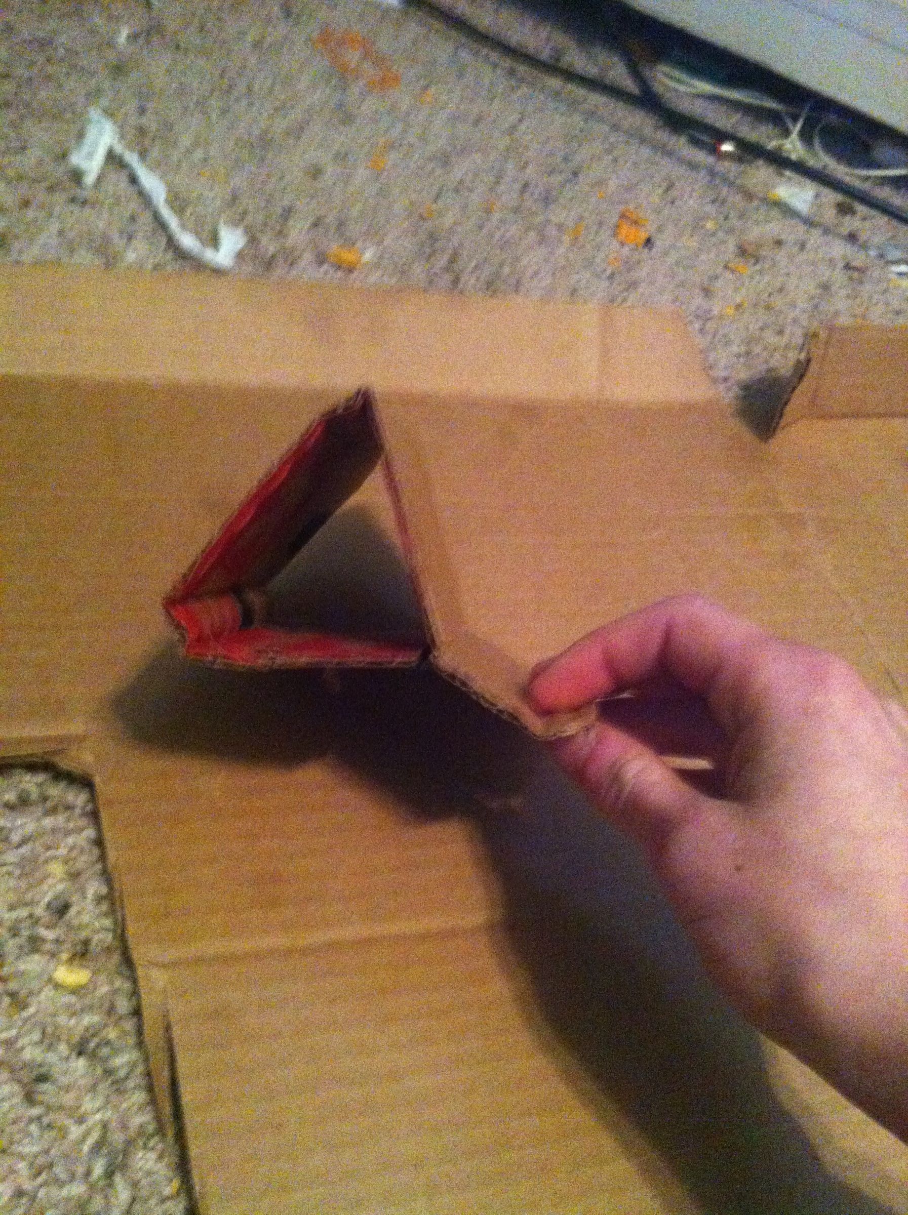 How to Make a Cardboard and Duck Tape IPHONE TRIPODp
