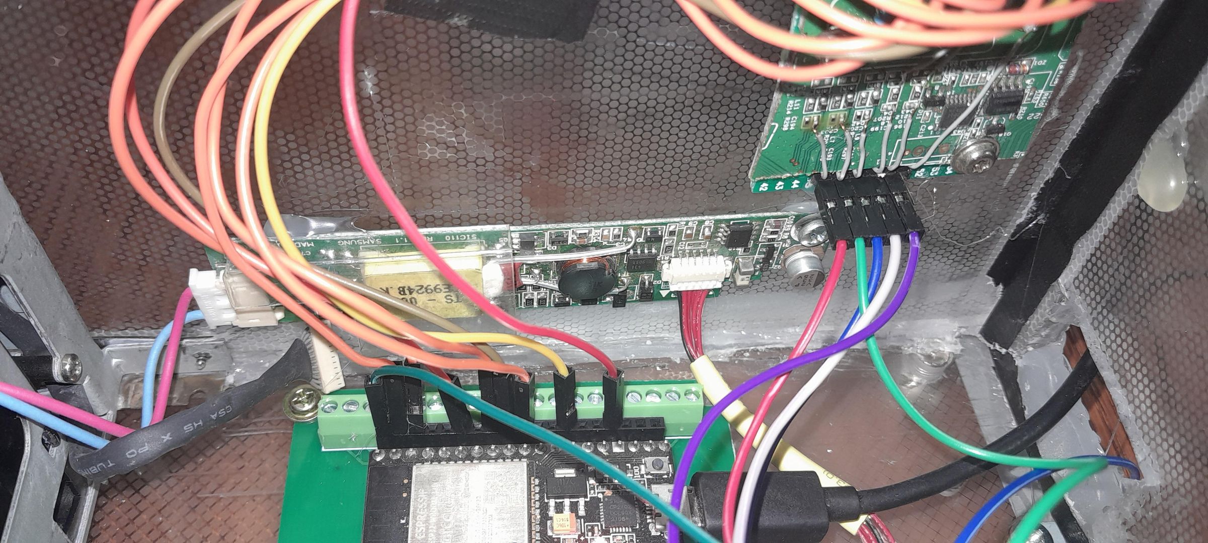 SHARP LQ5AW136 TFT Display - Instructables