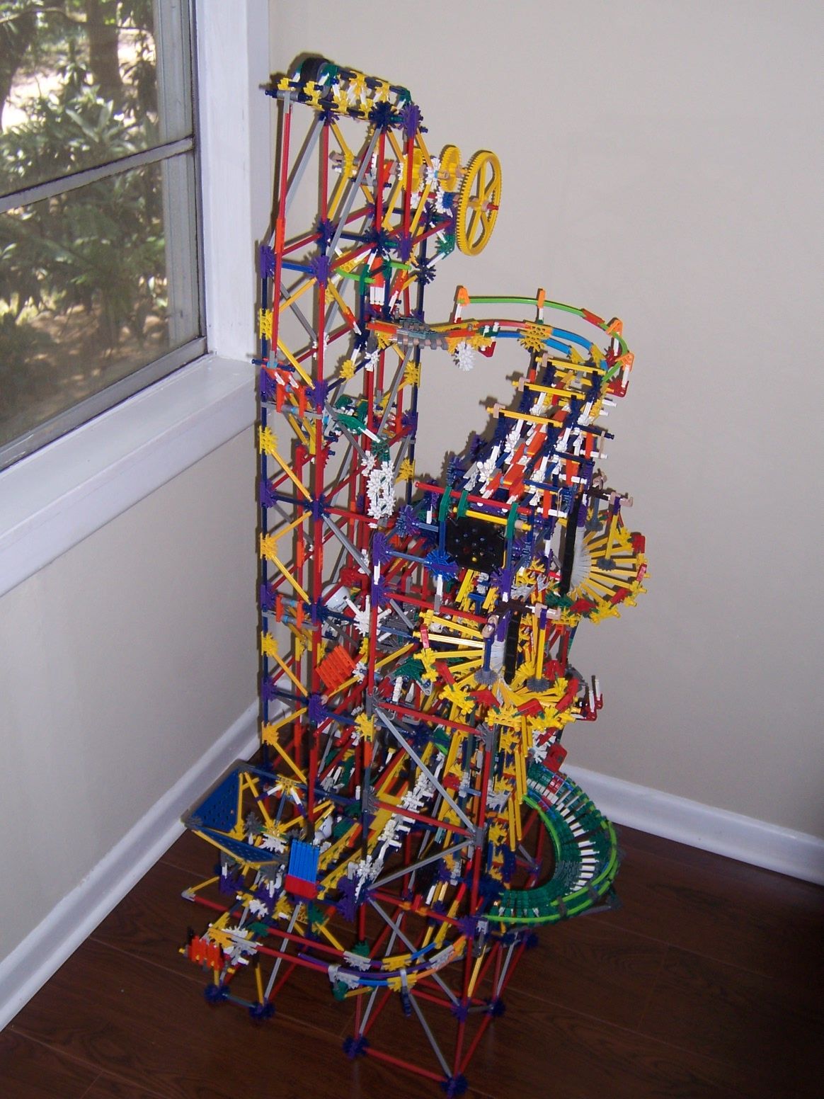 Parallax-A Knex Ball Machine