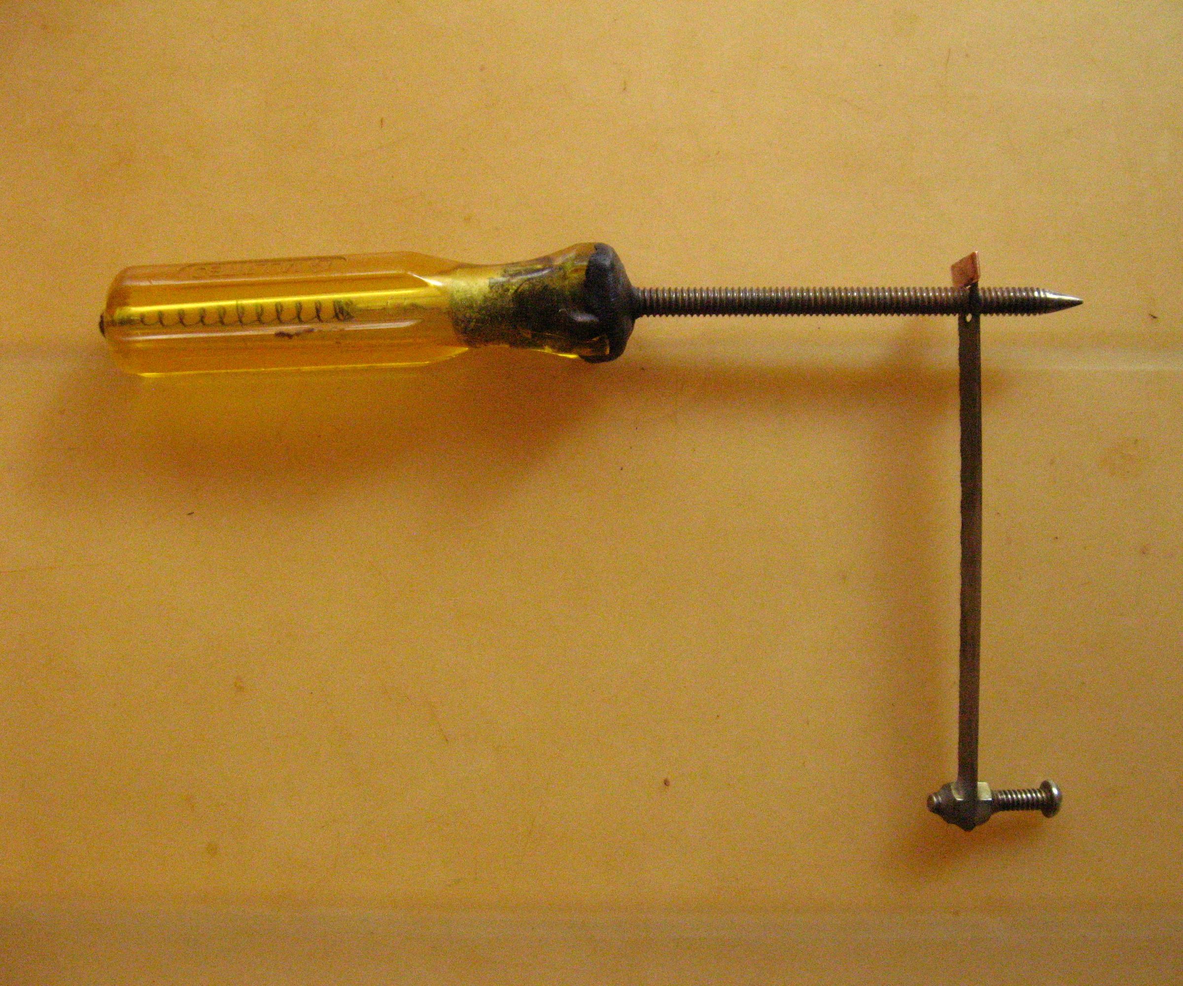 A Vegetable Cutting Tool From Trash