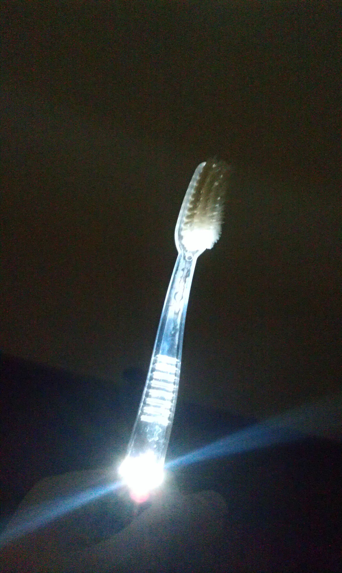 Toothbrush-light (Chindogu Challenge)