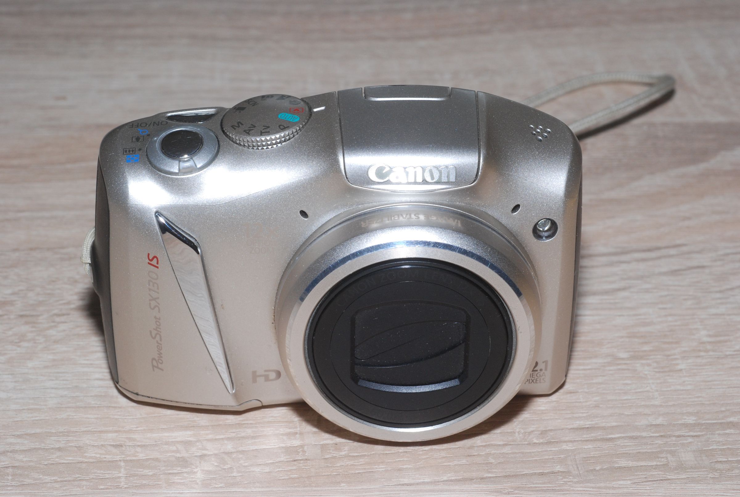 Replacement of Canon PowerShot SX130IS Battery Compartment Door 4