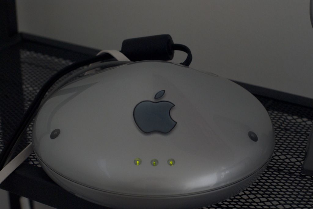 Transplant a Fonera into an Apple Airport Base Station