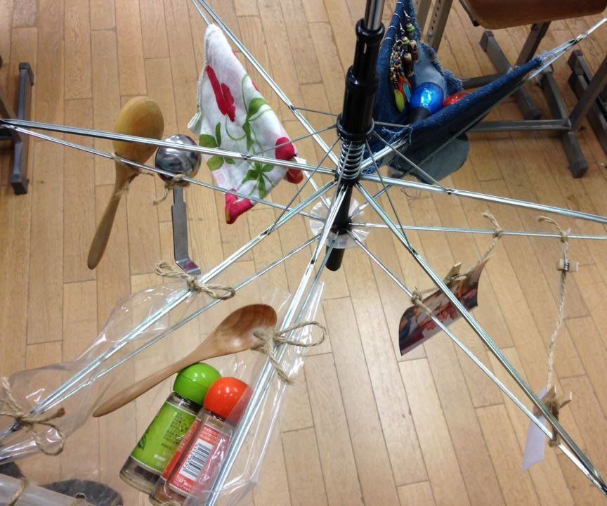 Organise Your Room With a Fancy Umbrella Rack!! 