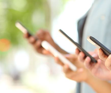 How to Transfer Data From Android to Android Via Bluetooth