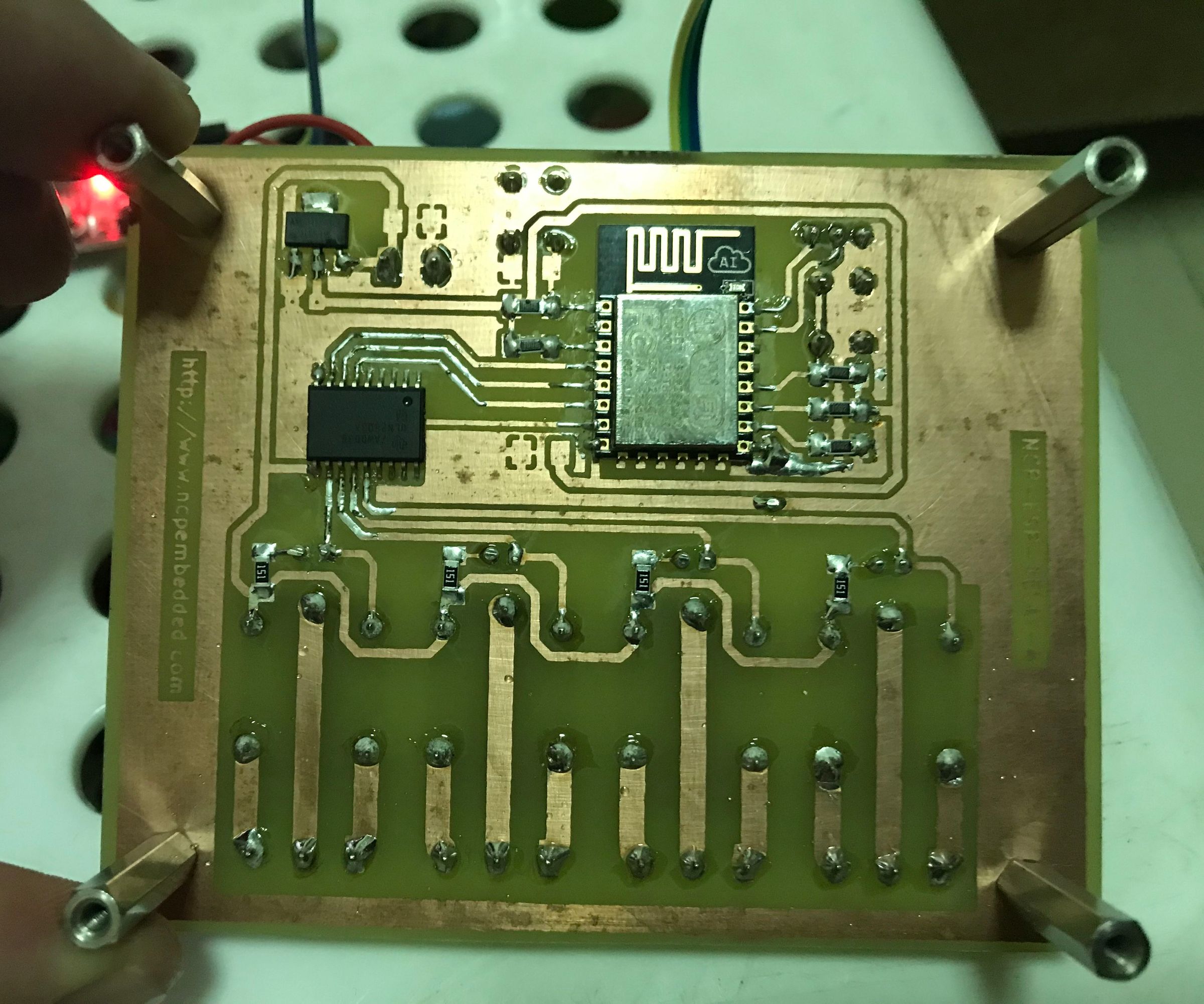 [Home Automation] Control Relays From Everywhere Using ESP8266 + Blynk