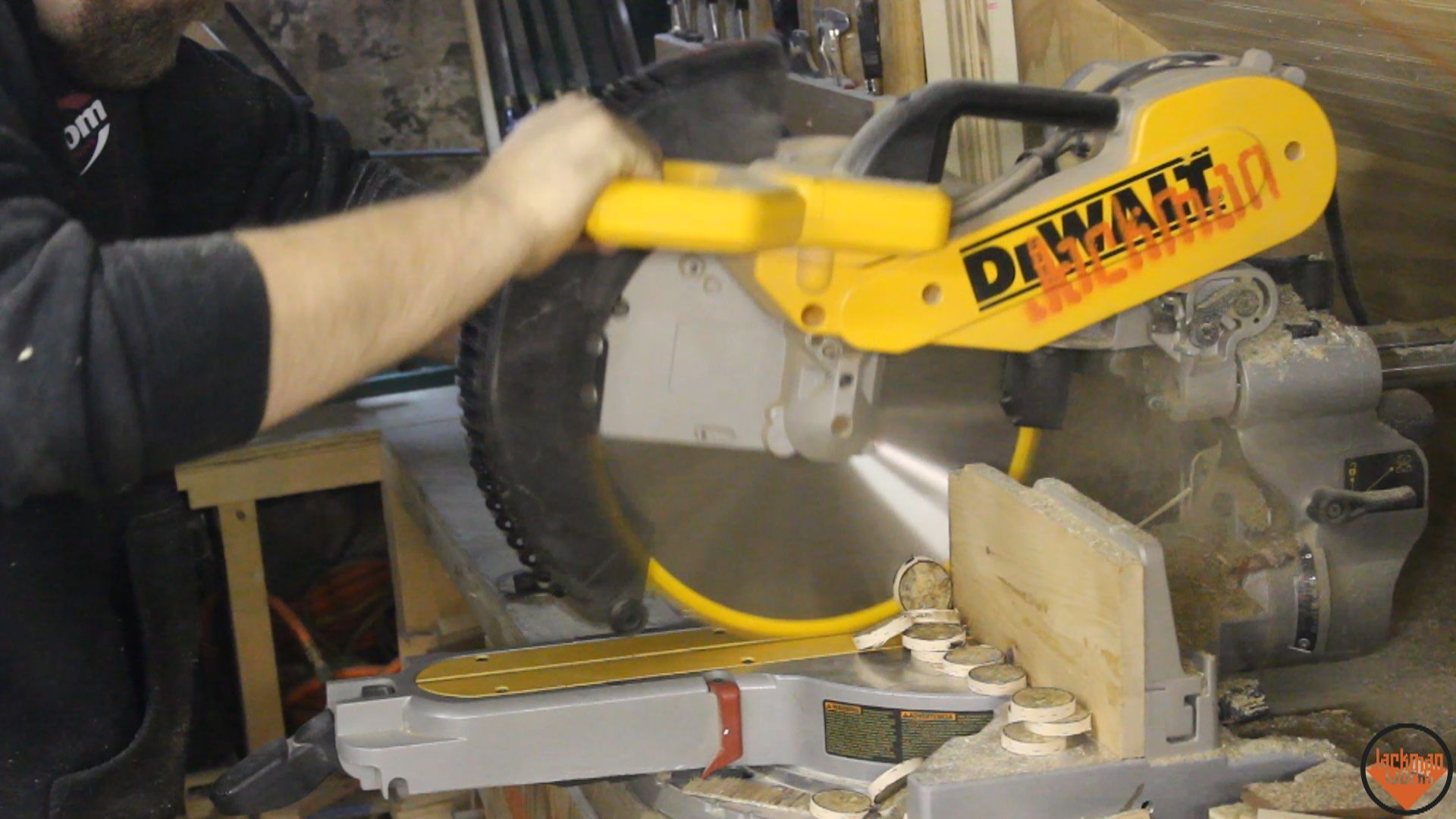 Reclaimed Wood Mailbox : 7 Steps (with Pictures) - Instructables