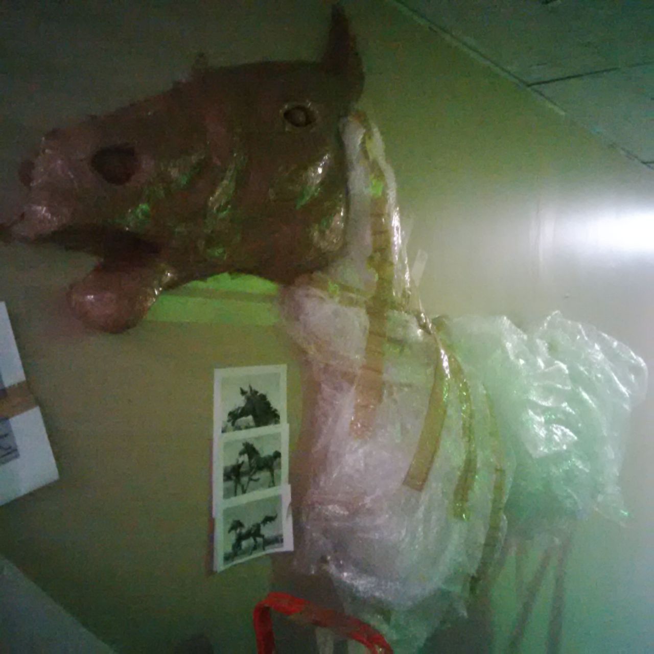 Bubble Wrap Wall Decorations Instructables