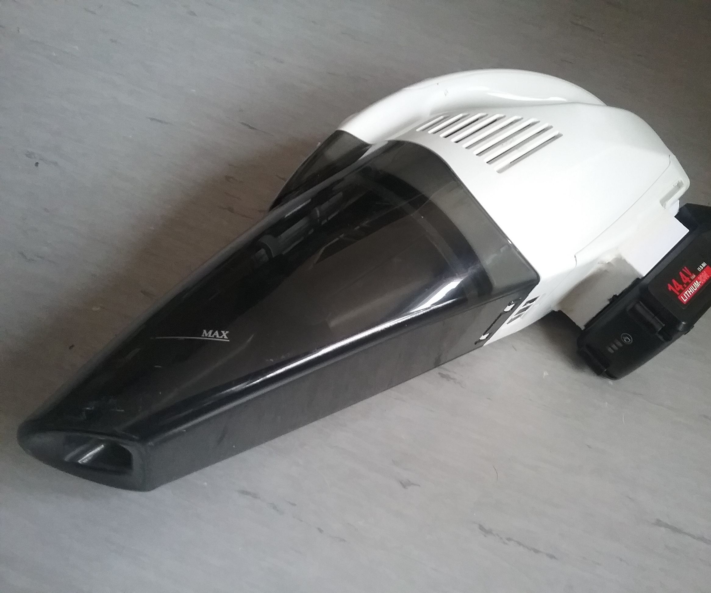 3D Printed Power Drill Battery Adapter for a Handheld Vacuum Cleaner