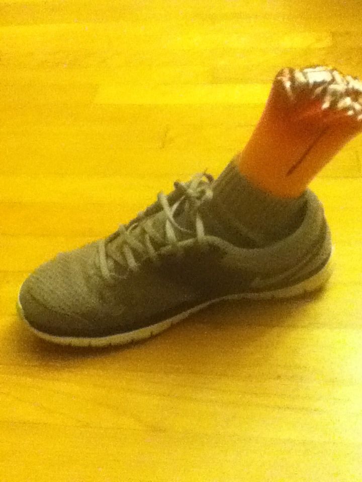 "I Lost My Foot!!!!" Prank