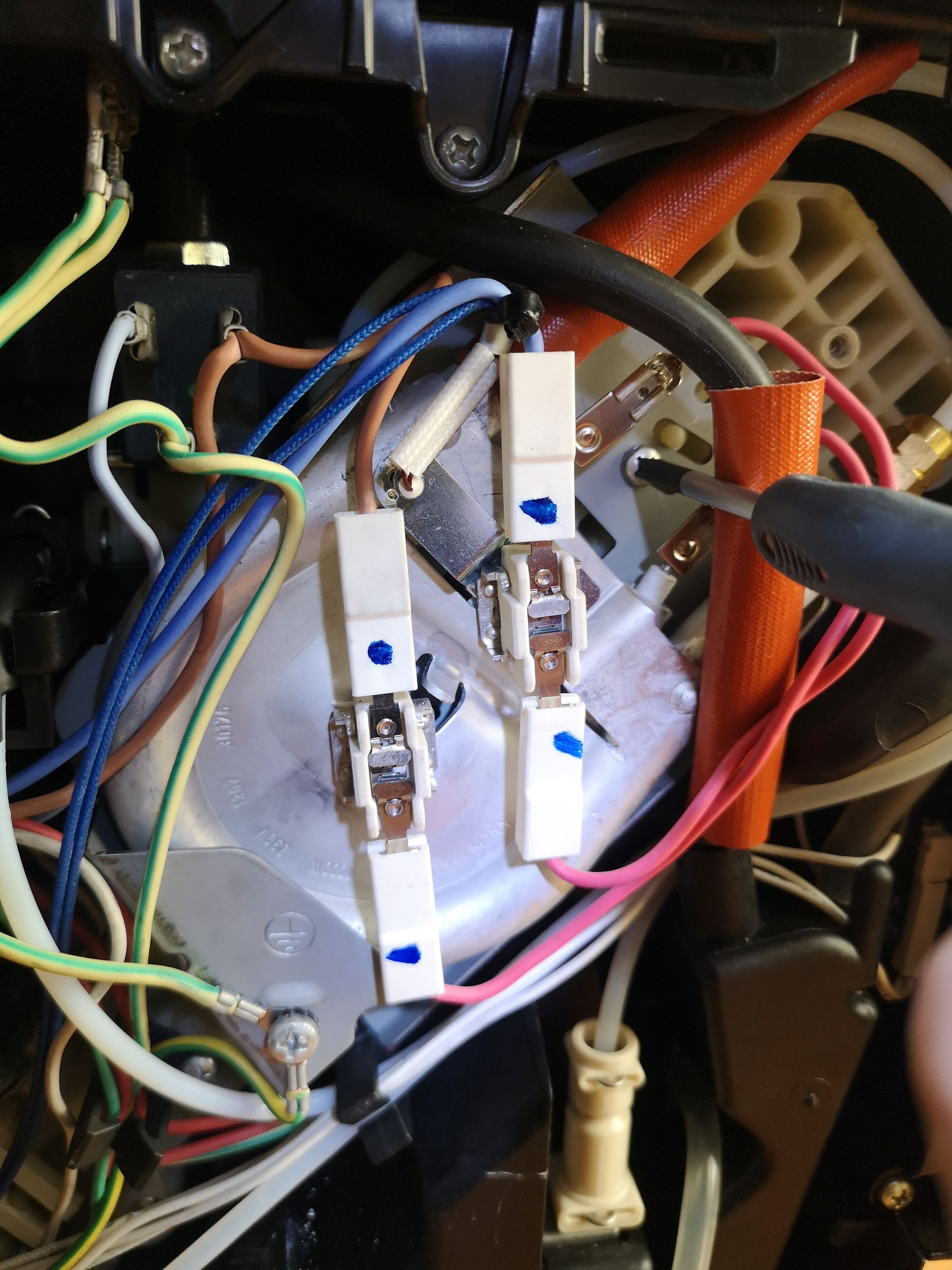 DeLonghi Primadonna XS Steam Valve Cleanup : 13 Steps - Instructables