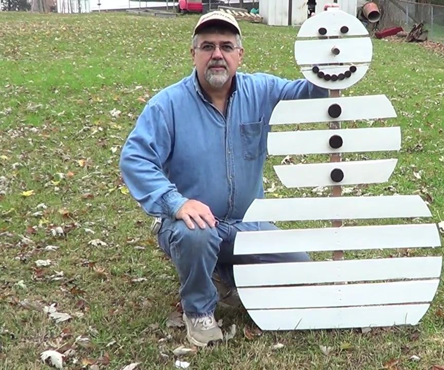 Pallet Snowman