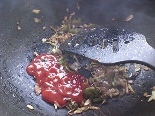 Preparing the Manchurian Sauce