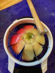 PREPPING THE APPLES