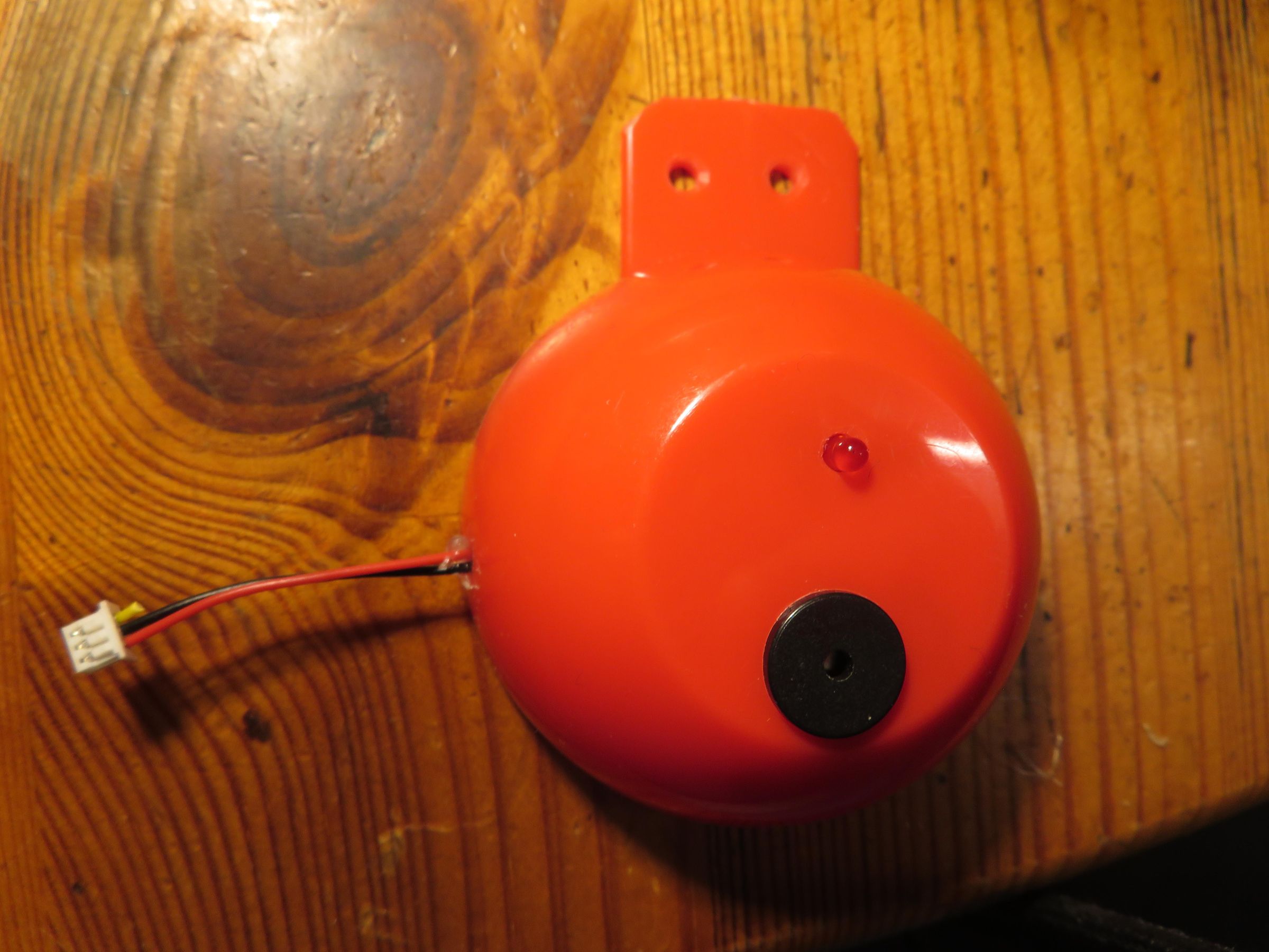 Remote Smoke Alarm Buzzer & Microcontroller Interface 9 Steps (with