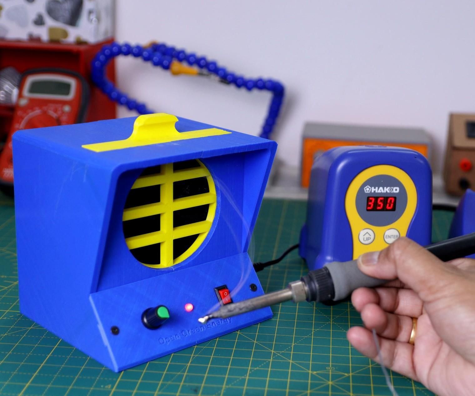 DIY 3D-Printed Soldering Fume Extractor