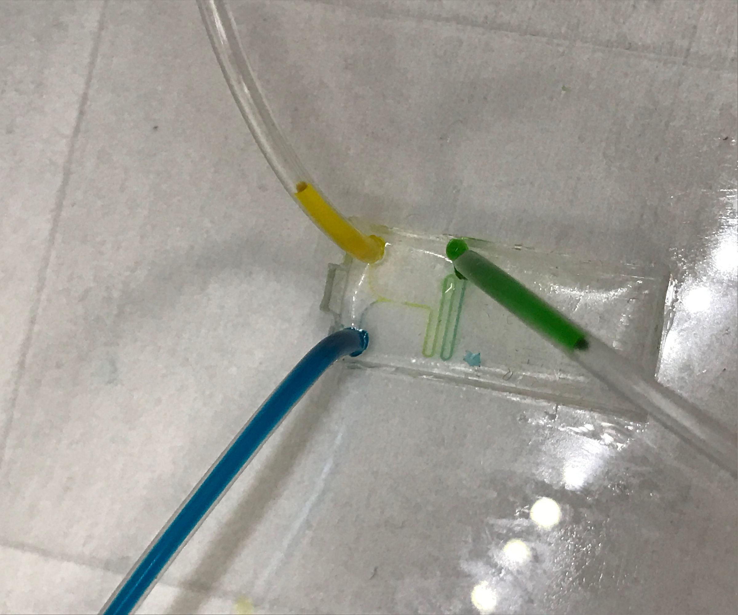 Making a PDMS Microfluidic Device With Maskless Molds